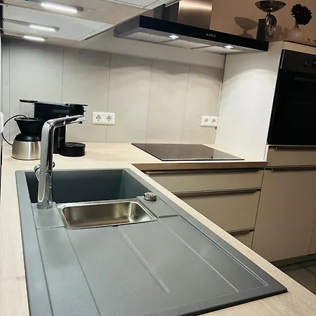 Appartement Rebennah - Modern - Freisitz - Kueche - Ideal Fuer Monteure Platten