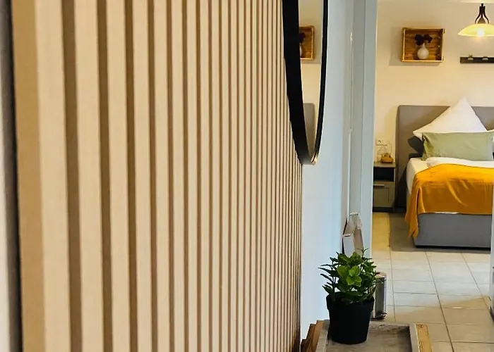 Rebennah - Modern - Freisitz - Küche - Ideal Für Monteure Apartment Platten