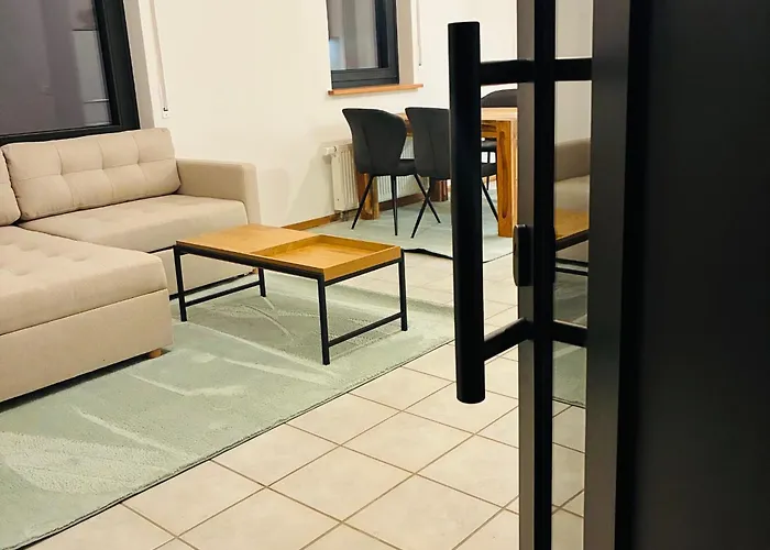 Rebennah - Modern - Freisitz - Küche - Ideal Für Monteure